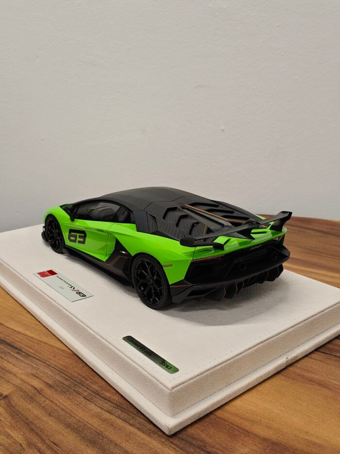 Lamborghini Aventador SVG 63 2018 Verde Scandal 1:18 - Image 4