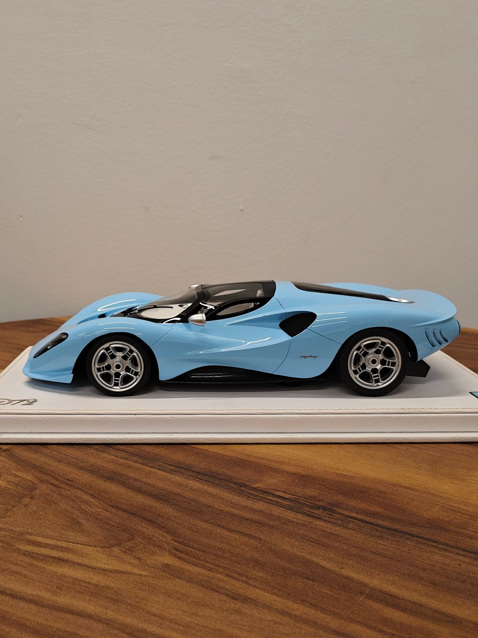 Lamborghini PT2 T Detomaso 1:18 Light Blue - Image 3