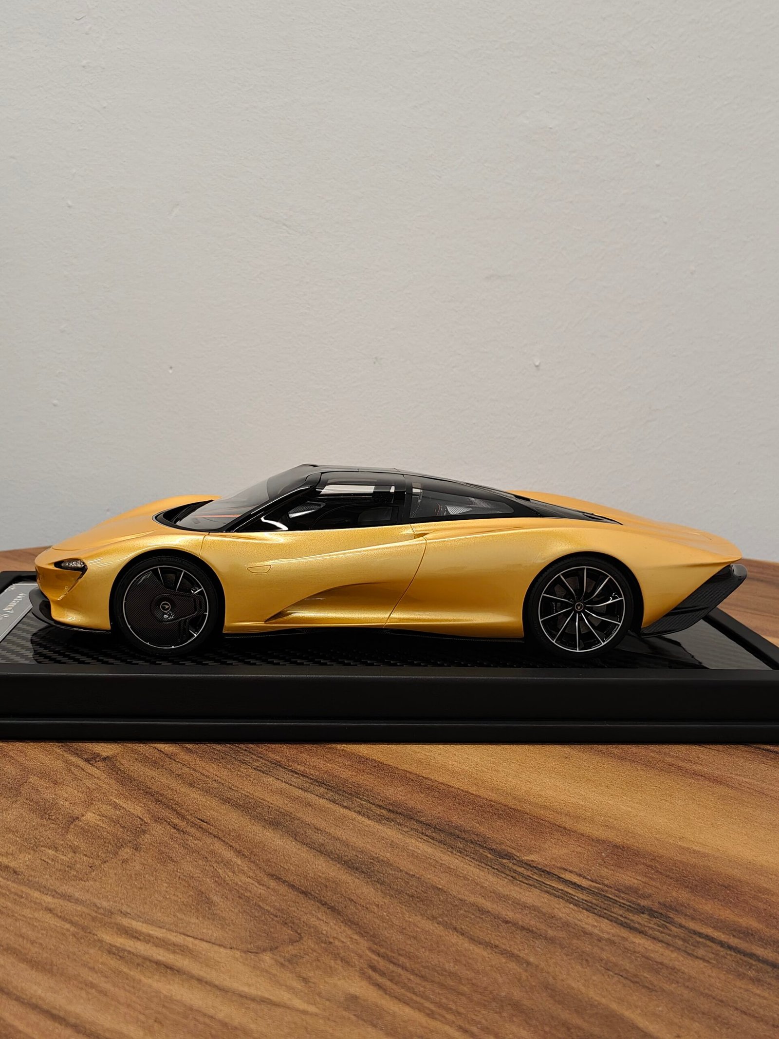 McLaren Speedtail 1:18 Gold Decals - Image 3