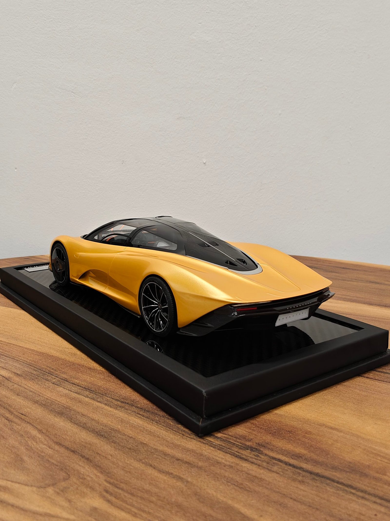 McLaren Speedtail 1:18 Gold Decals - Image 4