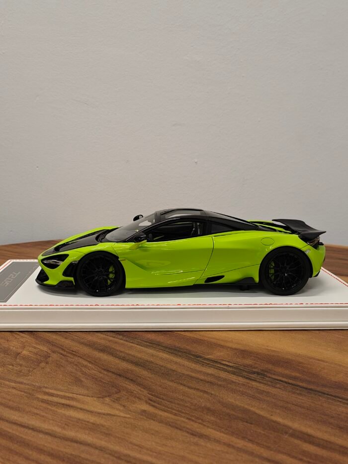 McLaren 720S Vorsteiner 1:18 Mantis Green - Image 3