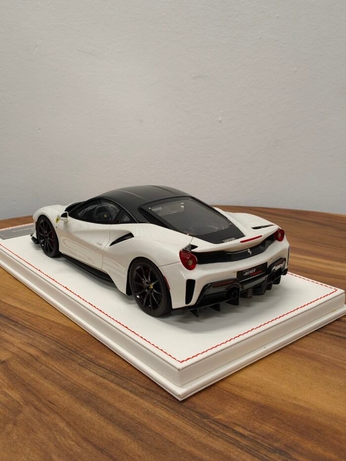 Ferrari 488 Pista 1:18 Full Carbon White - Image 4