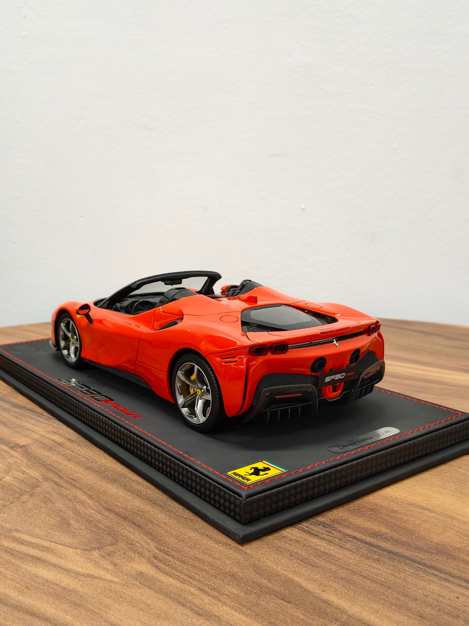 Ferrari SF90 Spider 1:18 Rosso Fiorano - Image 4