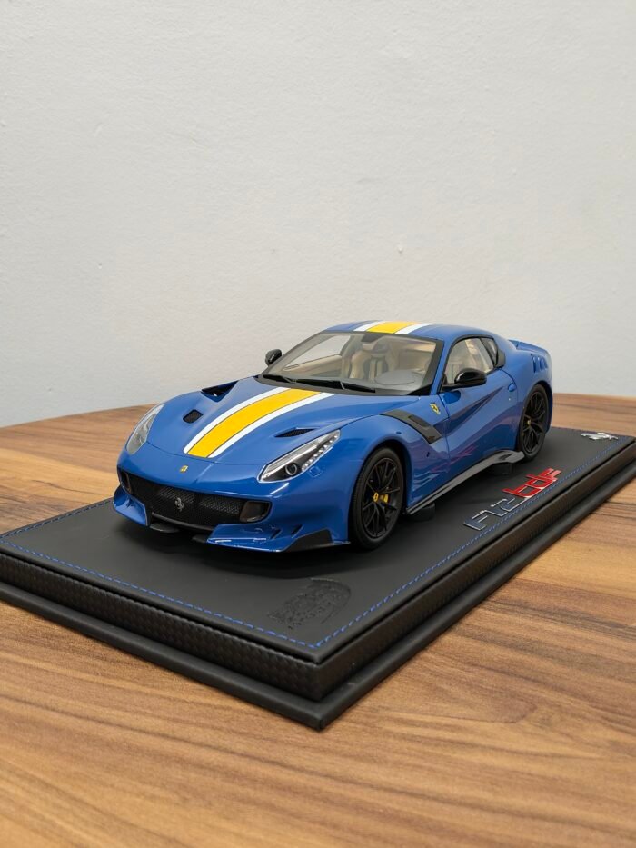 Ferrari F12 TDF 1:18 Blue