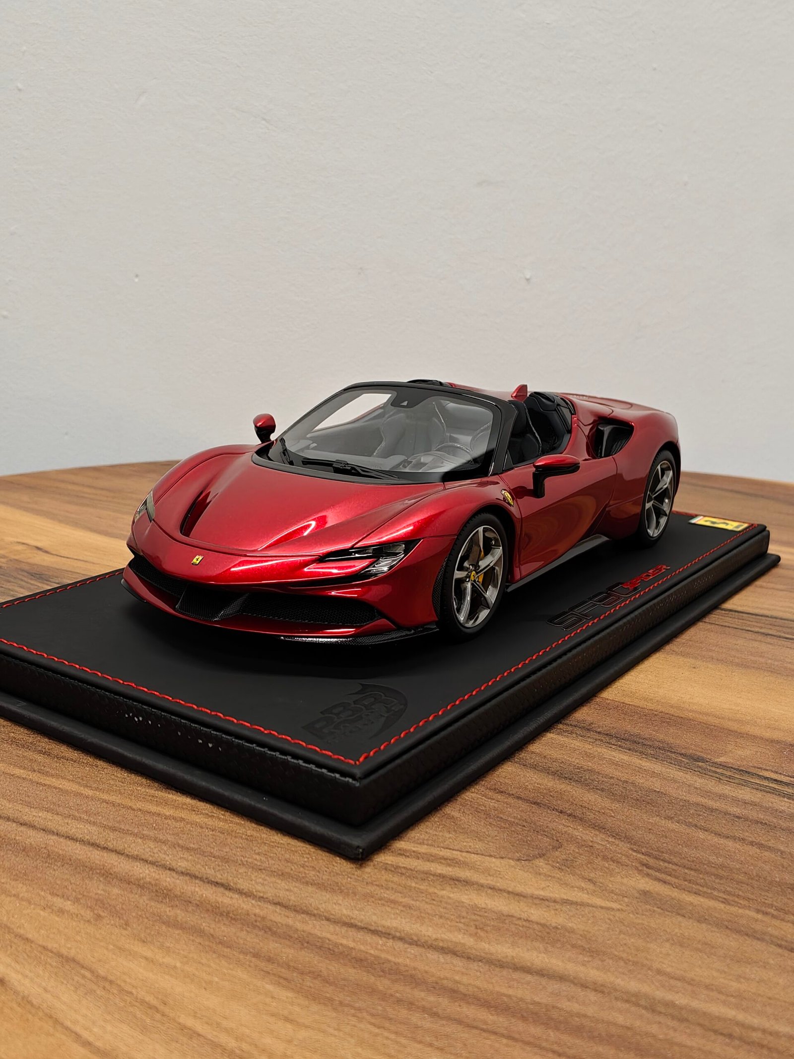 Ferrari SF90 Spider 1:18 Rosso Dino