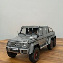 Mercedes-Benz G63 AMG 6X6 Platinum Magno 1:18