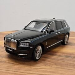 Rolls Royce Cullinan 1:18 Black