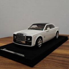 Rolls Royce Sweptail 1:18 White