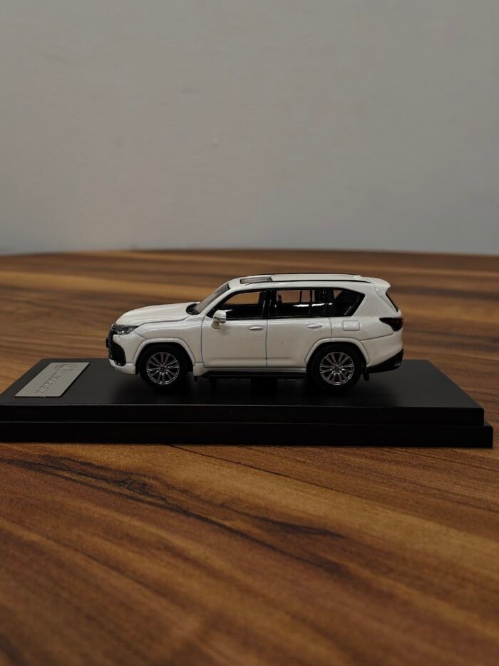 Lexus LX600 White 1:64 - Image 3