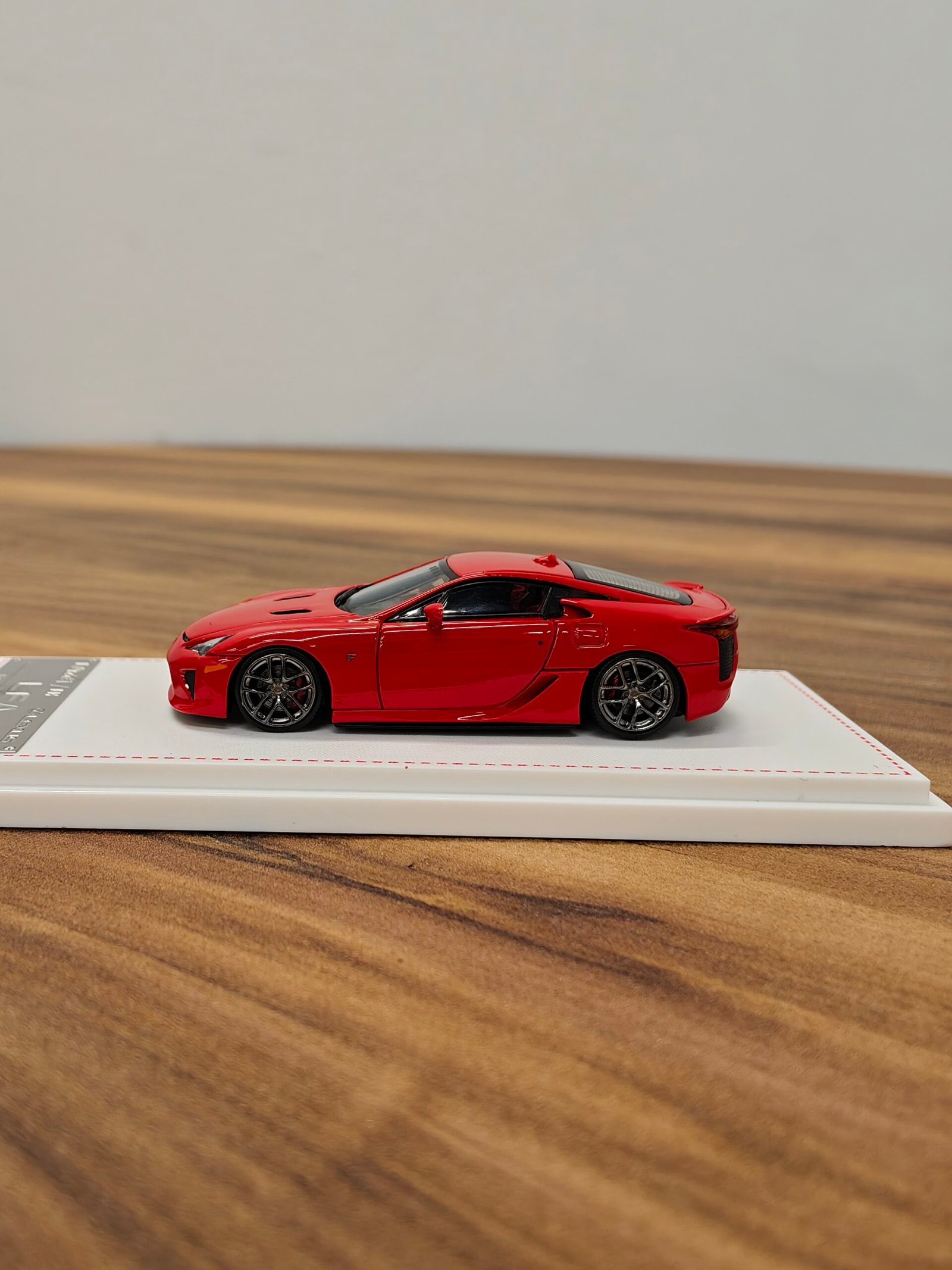 Lexus LFA FH (Red) 1:64 - Image 3