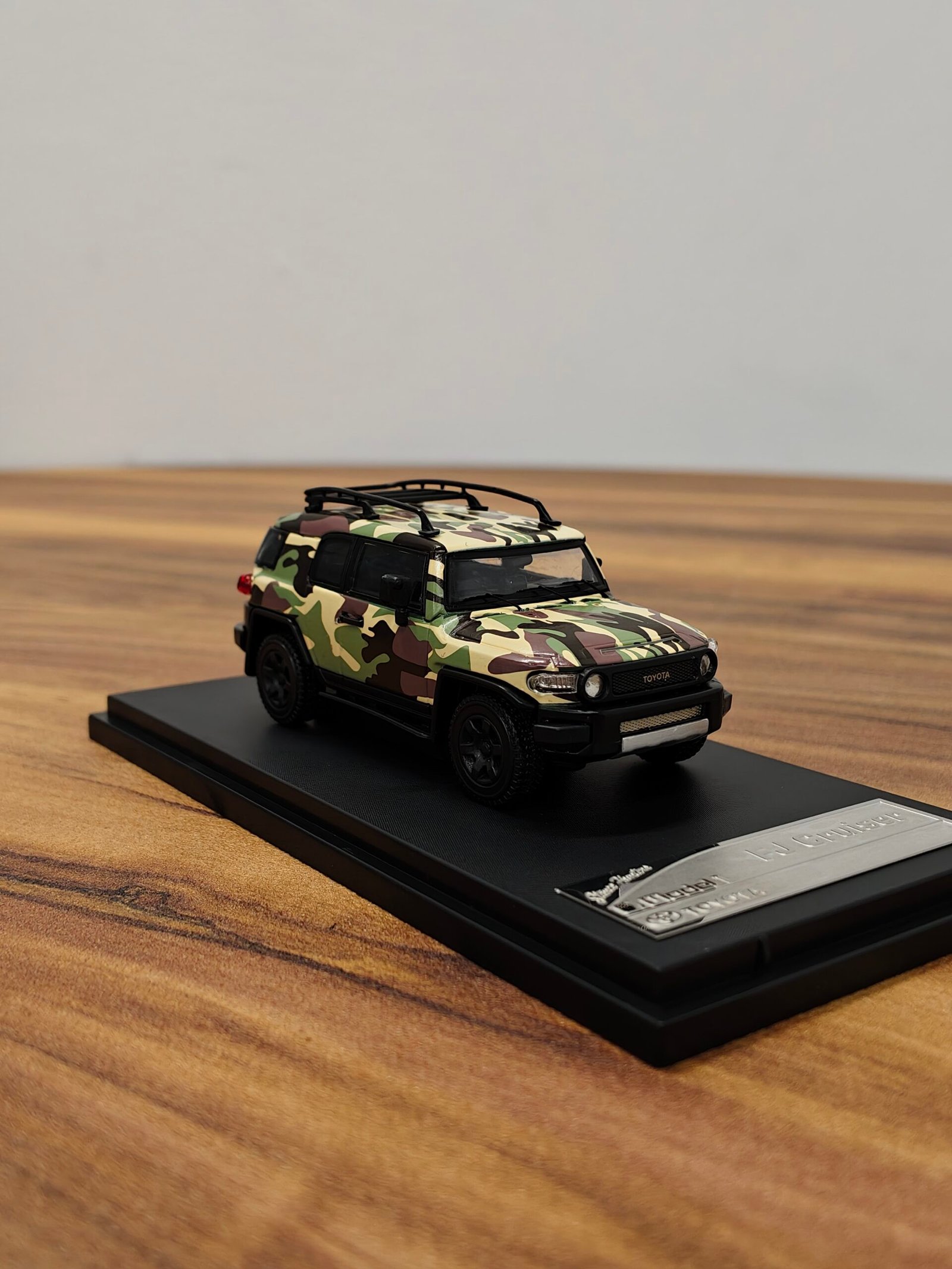 FJ Cruiser Stance Hunters 1:64 - Image 8