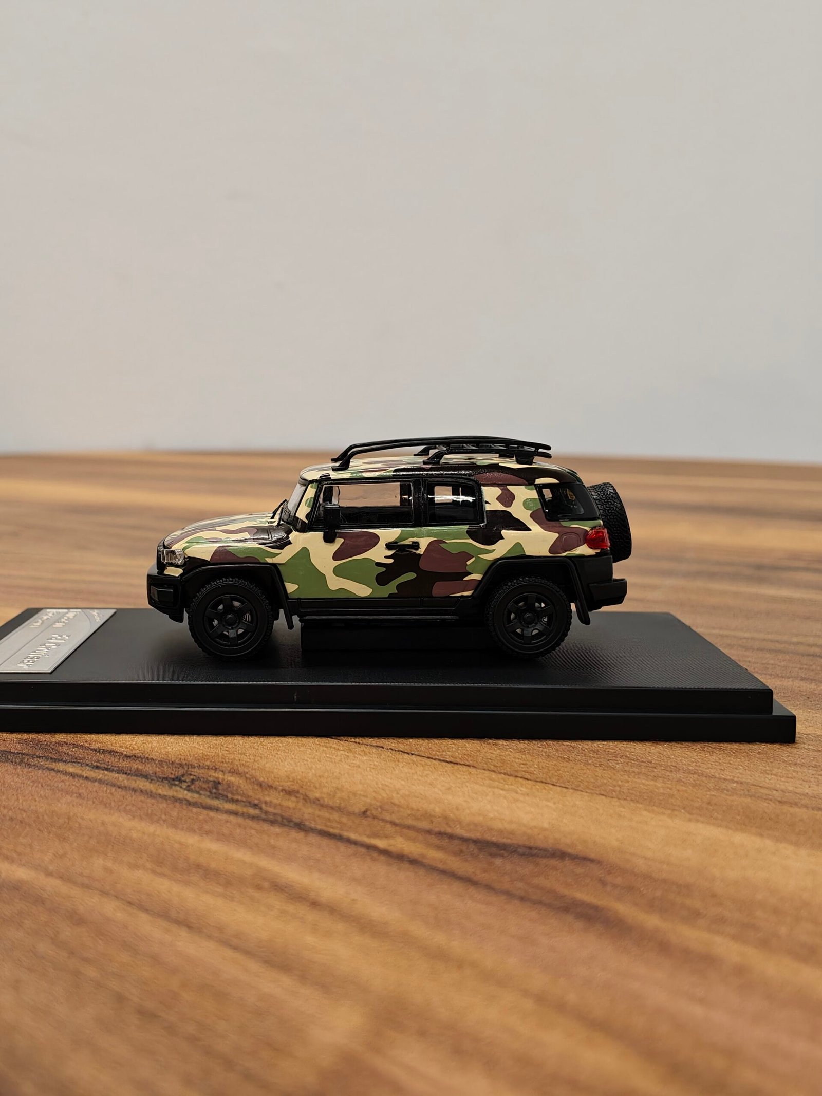 FJ Cruiser Stance Hunters 1:64 - Image 9
