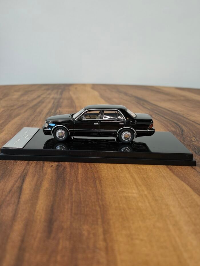Toyota Crown JZS155 (Black) 1:64 - Image 3