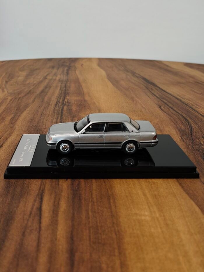 Toyota Crown JZS155 (Silver) 1:64 - Image 3