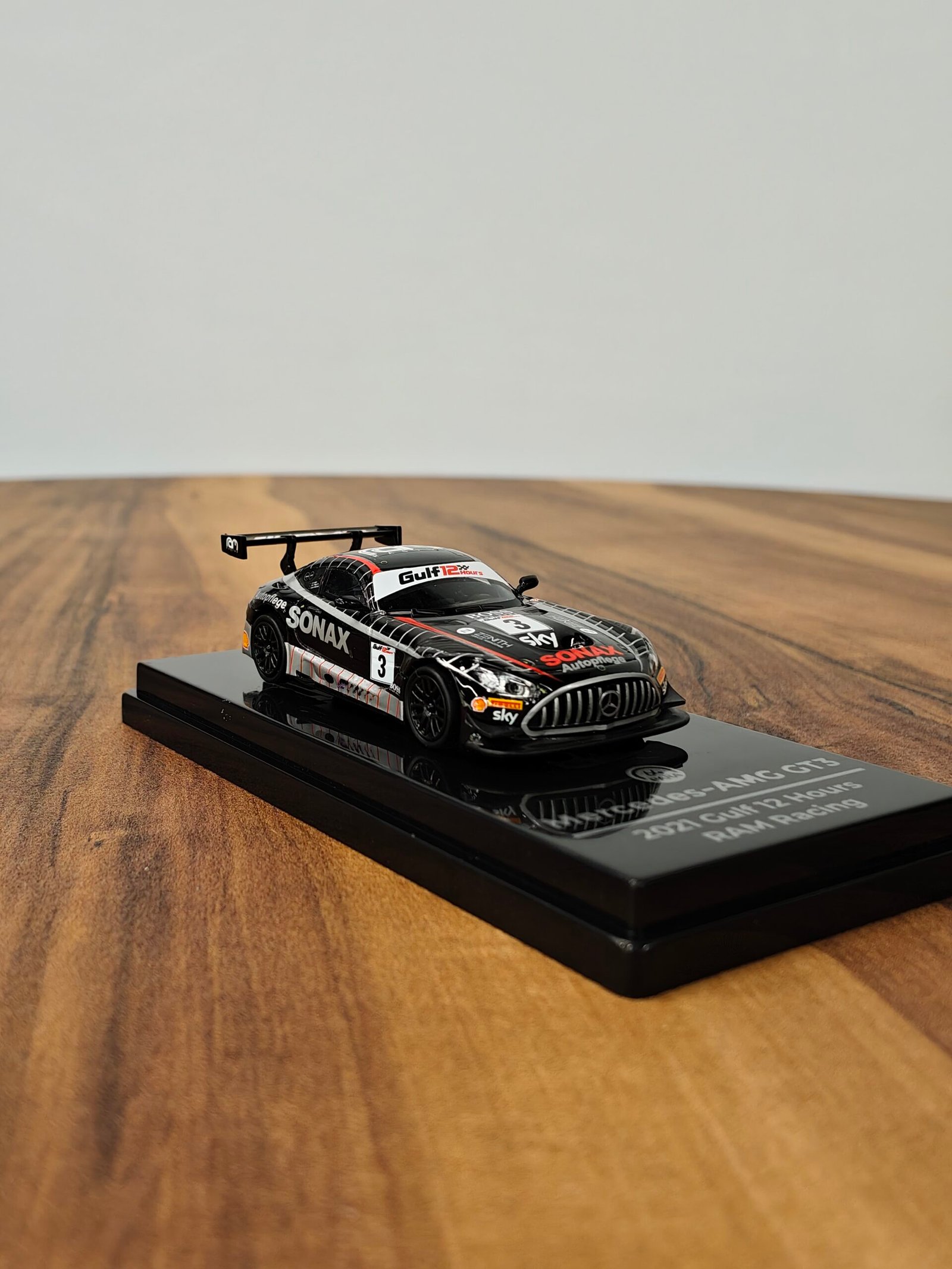 Mercedes-AMG GT3 2021 Gulf 12 Hours Ram Racing 1:64 Black - Image 2