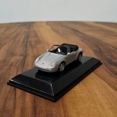 Porsche 993 Cabrio 1:64 silver