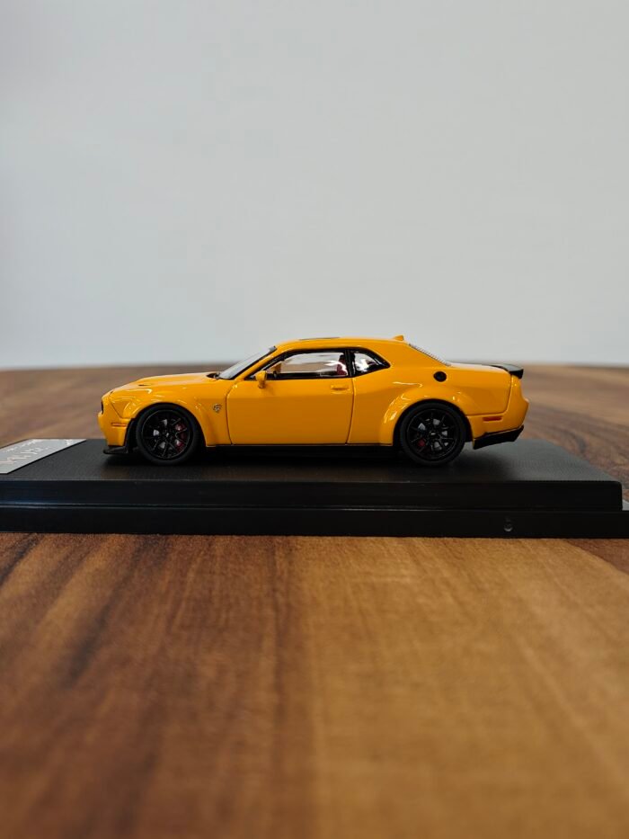 SRT Hellcat Stance Hunters 1:64 - Image 6