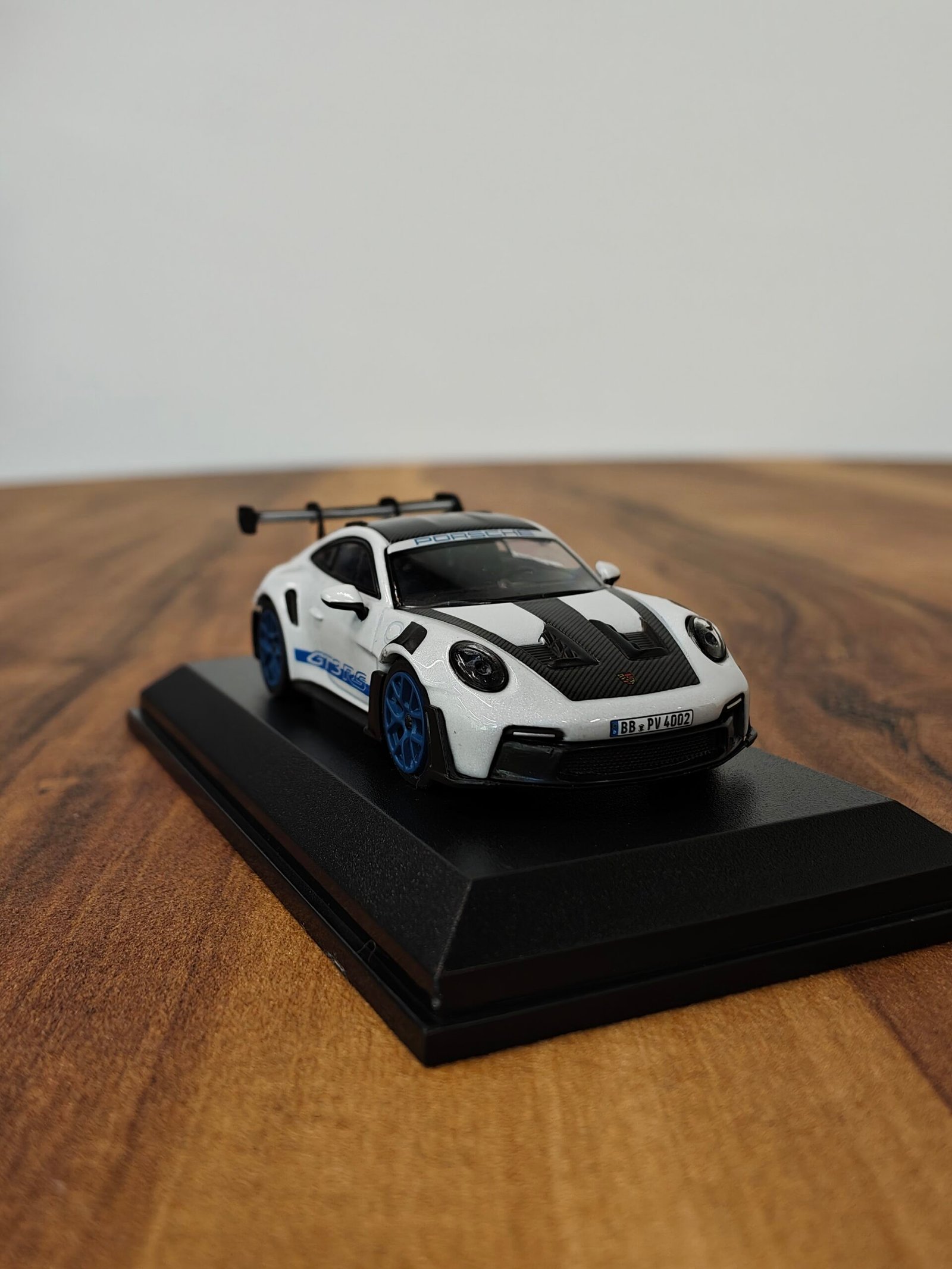 Porsche 911 GT3RS-2022 Gray 1:64 - Image 2
