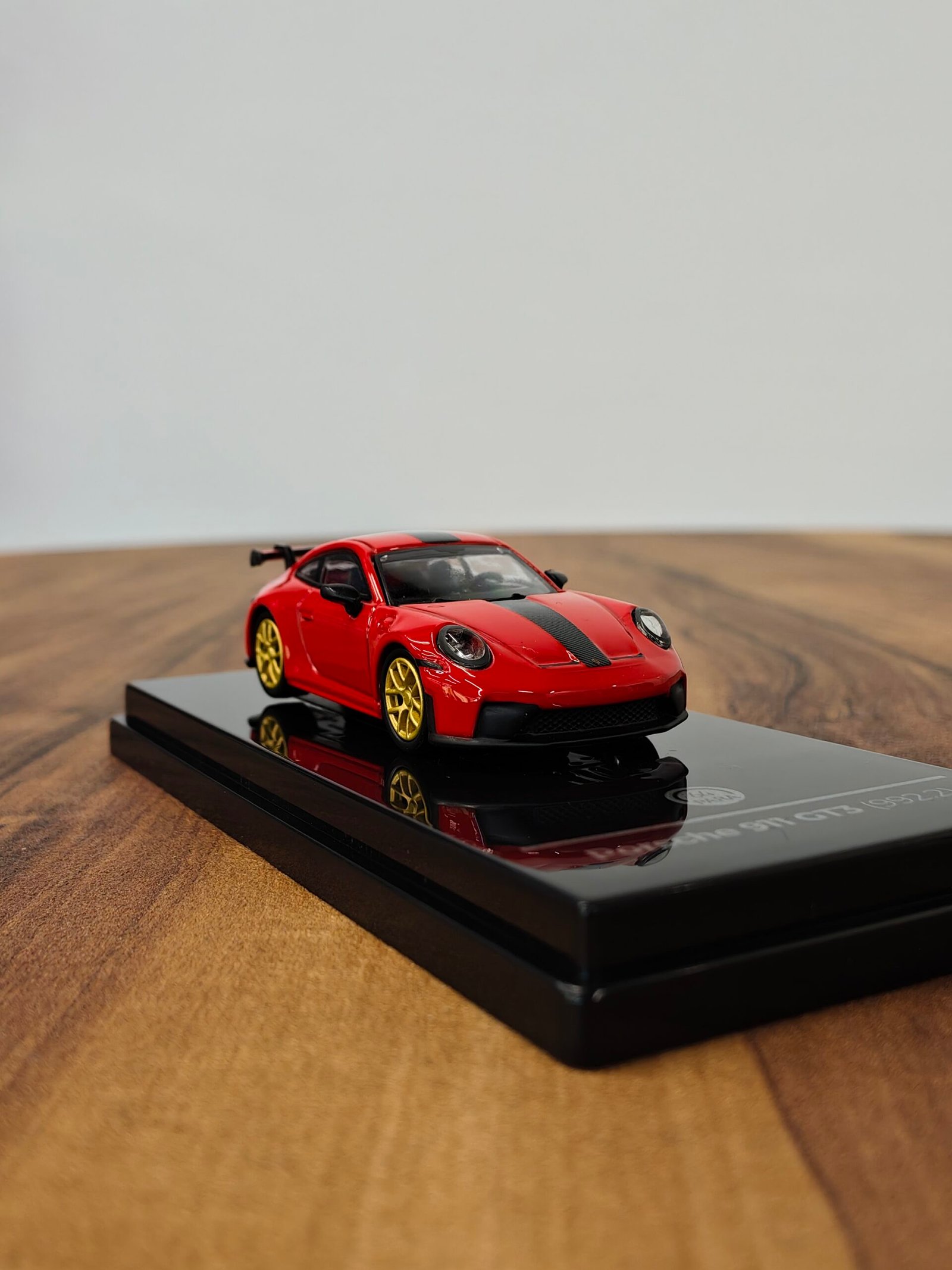 2025 Porsche 911 GT3 (992.2) GT Red 1:64 - Image 2