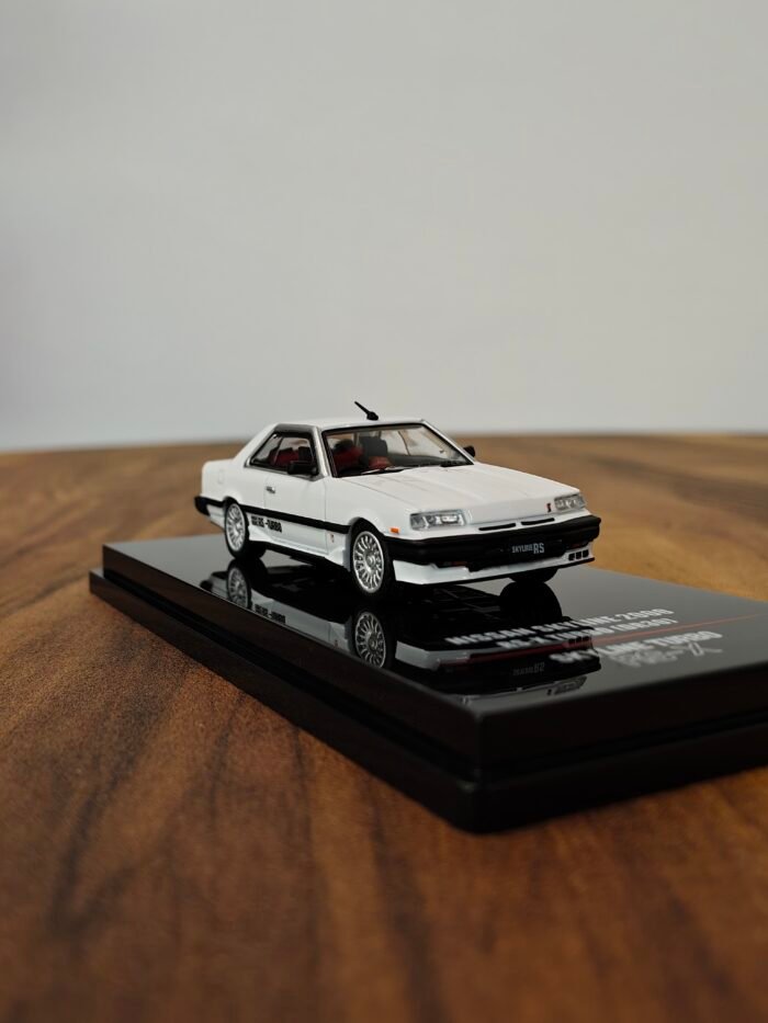 Nissan Skyline2000 RS-X Turbo (DR30) White 1:64 - Image 2