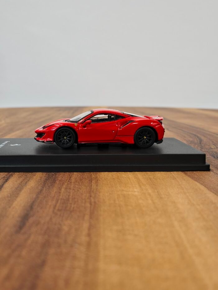 Ferrari 488 Pista 1:64 Red - Image 3
