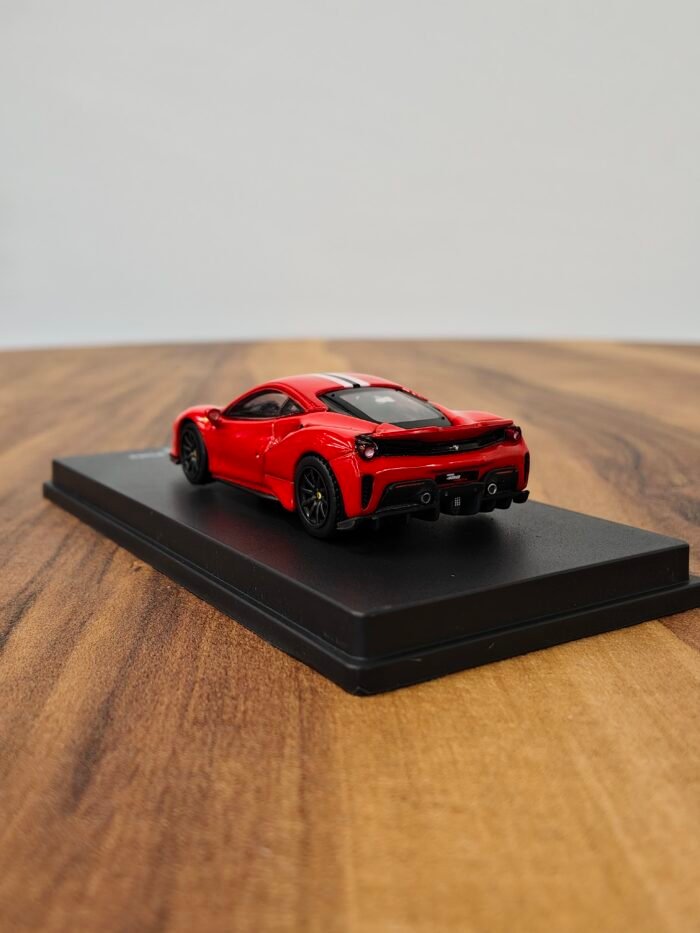 Ferrari 488 Pista 1:64 Red - Image 4