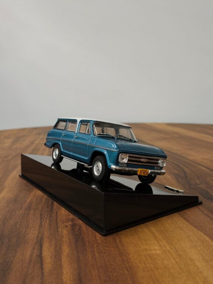 Chevrolet Veraneio S Luxe 1971 blue 1:43 - Image 2