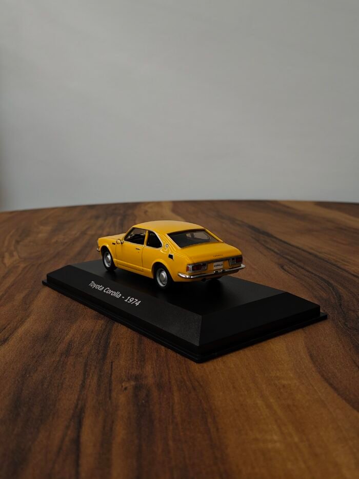 Toyota Corolla-1974 (Yellow) 1:64 - Image 4