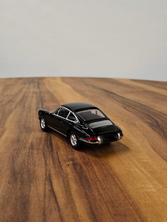 Porsche 911 Black 1:43 - Image 4