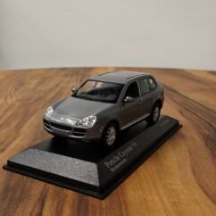 Porsche Cayenne V6 2003 Gray 1:43