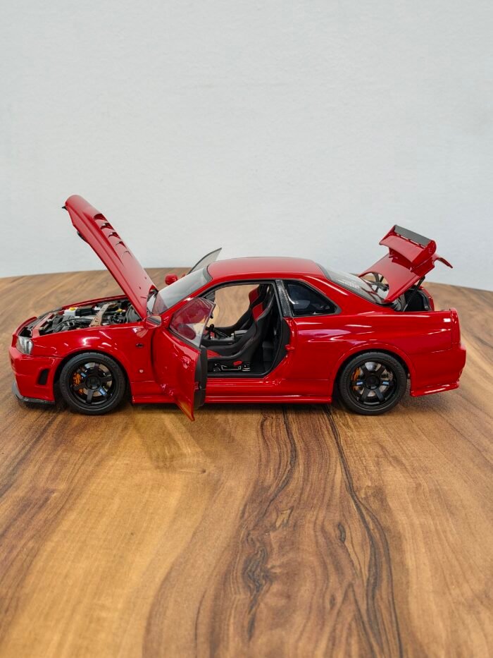 Nissan Skyline GT-R (R34) Red 1:18 - Image 3