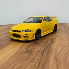 Nissan Skyline GT-R (R34) Yellow 1:18