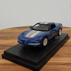 2004 CORVETTE Z06 (Blue) Scale 1:18