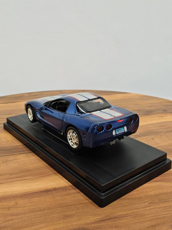 2004 CORVETTE Z06 (Blue) Scale 1:18 - Image 2