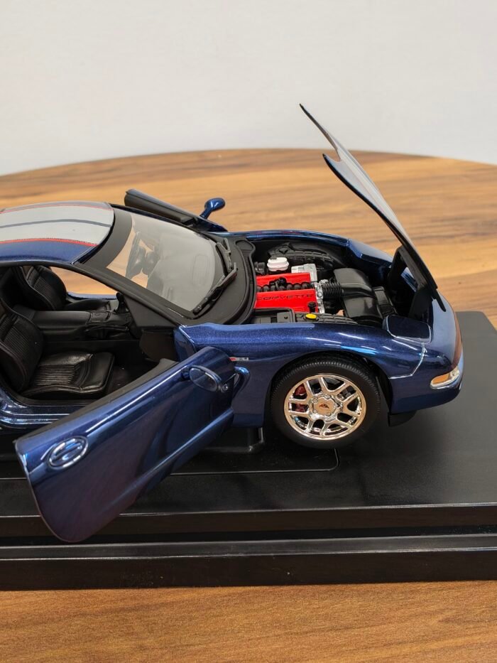 2004 CORVETTE Z06 (Blue) Scale 1:18 - Image 6