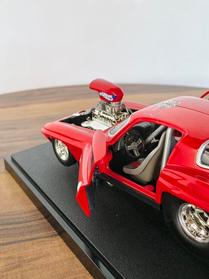 Corvette (Red) Scale 1/18 - Image 5