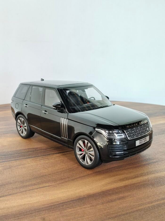 Range Rover 1:18 Black - Image 4