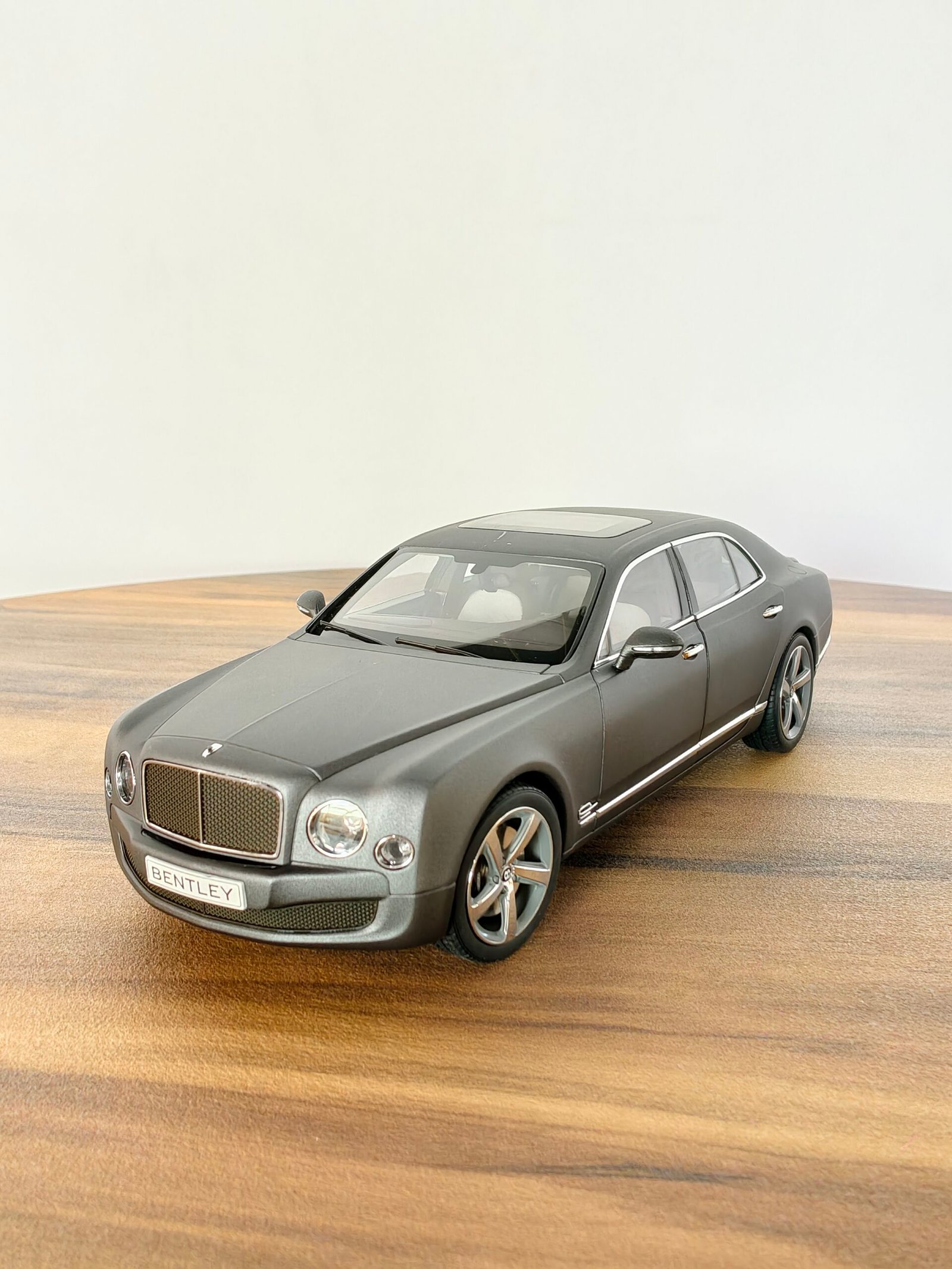 Bentley Mulsanne Speed 1:18 Dark Grey Satin