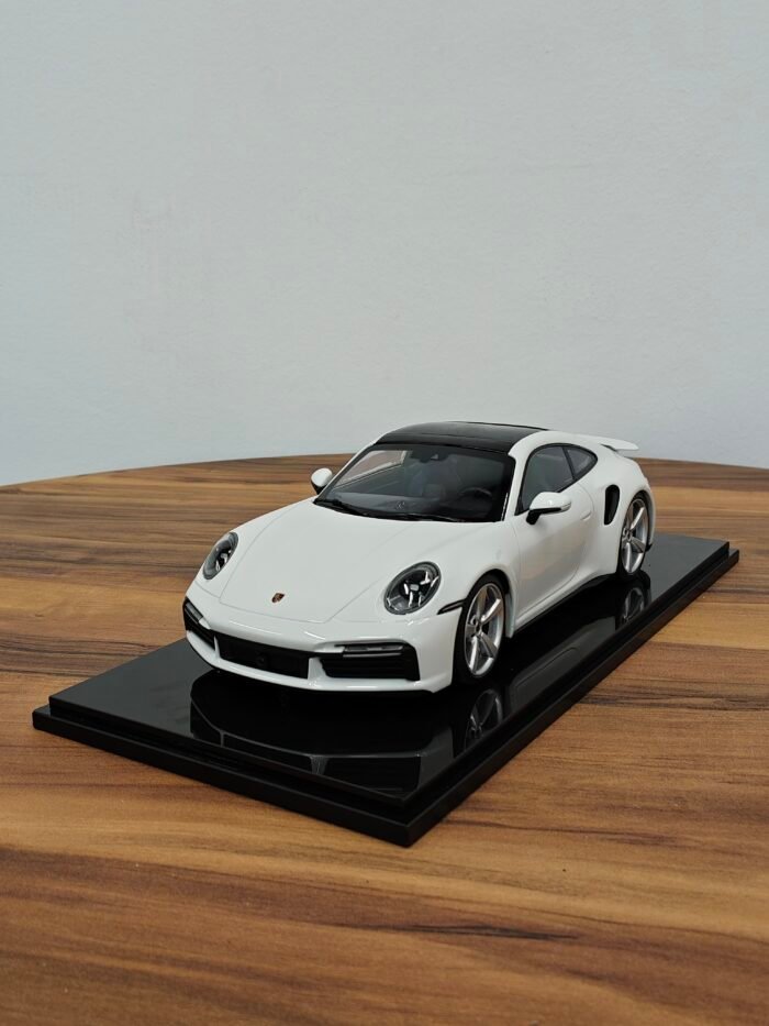 Porsche 911 White 1:18