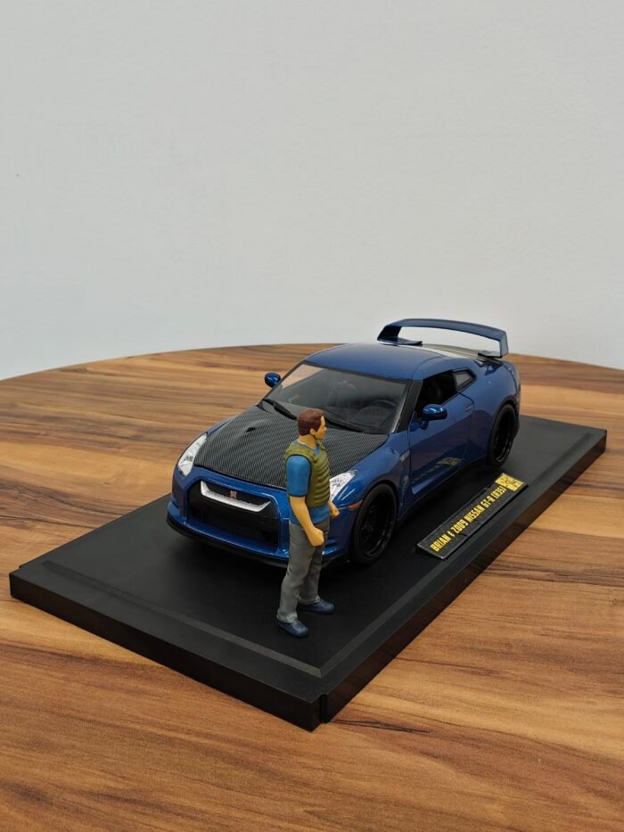 Brian&Z009 Nissan GT-R(35) Blue Scale 1/18