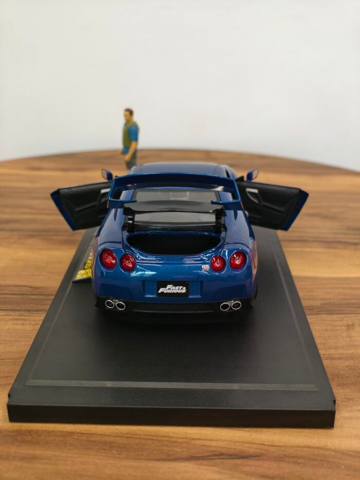 Brian&Z009 Nissan GT-R(35) Blue Scale 1/18 - Image 7