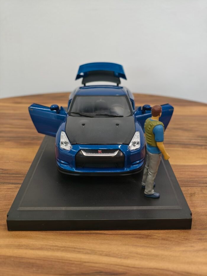 Brian&Z009 Nissan GT-R(35) Blue Scale 1/18 - Image 8