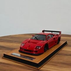 F40 LM 1996 ( Red/white Wheels) Scale 1/18