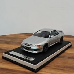 Nissan Skyline GT-R (R32) Cyan Blue 15/99 Scale 1/18 Customized Version