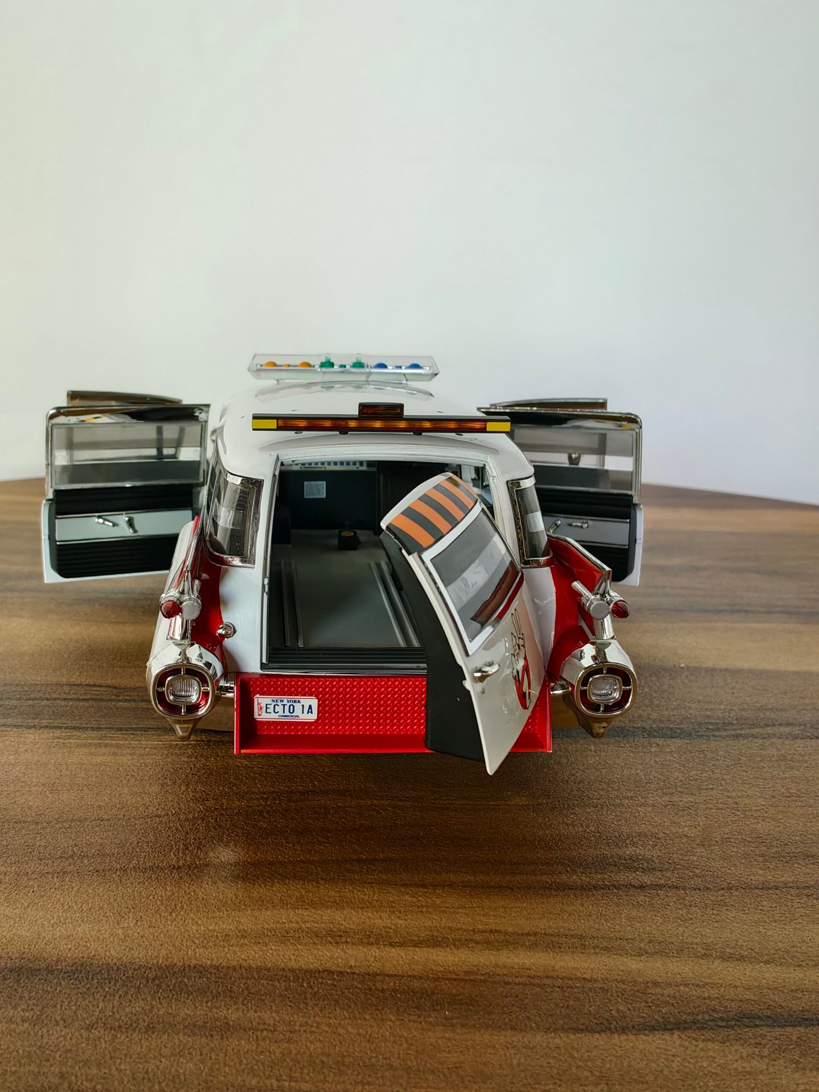 GHOSTBUSTERS II White 1:18 - Image 8