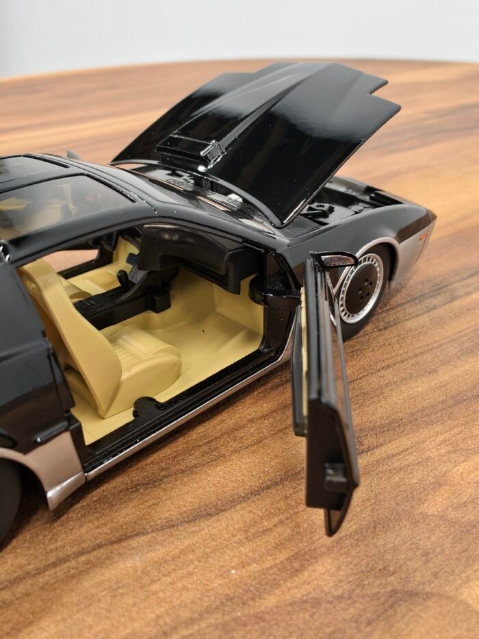 Knight Rider (Black & Silver) 1:24 - Image 6