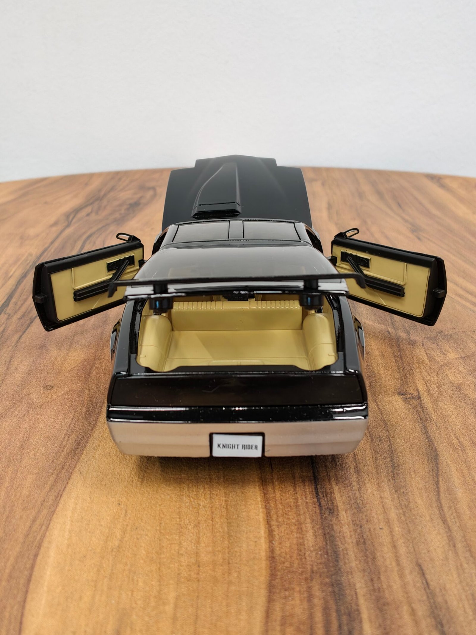 Knight Rider (Black & Silver) 1:24 - Image 8