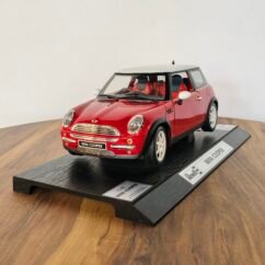 Revell Mini Cooper (White Red) 1:12