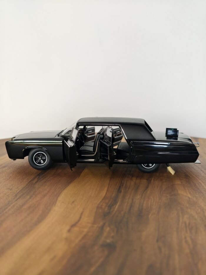 The Green Hornet (Black Beauty) 1:18 - Image 6