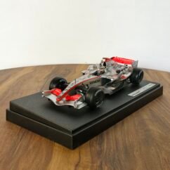 Mclaren  Mp4-21 Kimi Raikonen (Silver with Red) 1:18